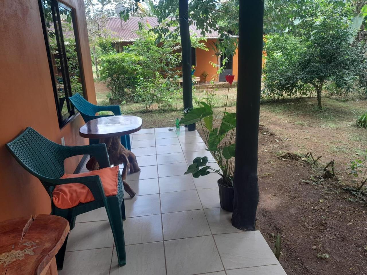 Cabinas Corcovado Green Parrot, Los Planes Drake Drake Bay Ruang foto